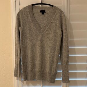 J Crew Gray cashmere V-Neck Sweater